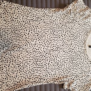 Polka-dot tee shirt